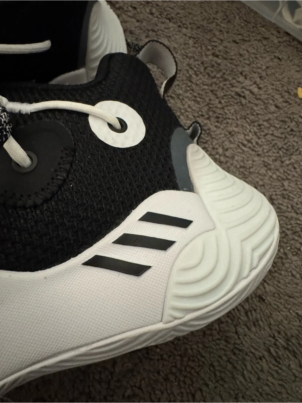 adidas Black and White Kids Basketball Shoes Harden Stepback 3 Size kids 4 NWOT